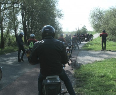 17-Pauze onderweg.JPG