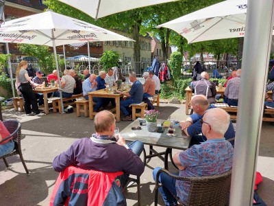 18-Heerlijk op het terras in Billerbeck bij de Dom.jpg