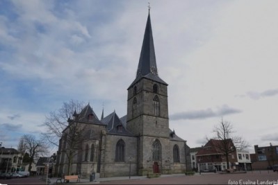 1- Pancratiuskerk het oudste gedeelte dateerd uit 1520.jpg