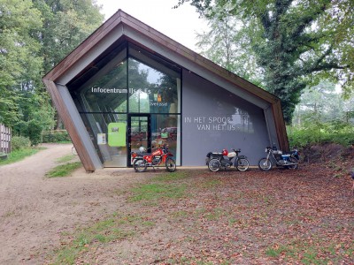 30-6 Informatie centrum In het spoor van het ijs.jpg